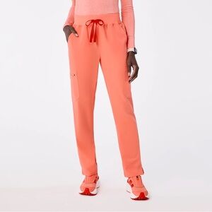 FIGS Women’s Relaxed Fit Scrub Pants